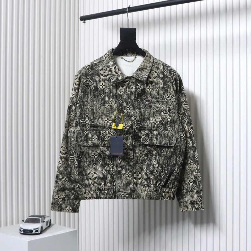 EM Sneakers Louis Vuitton LV Jacket Vntage Embossed Denim