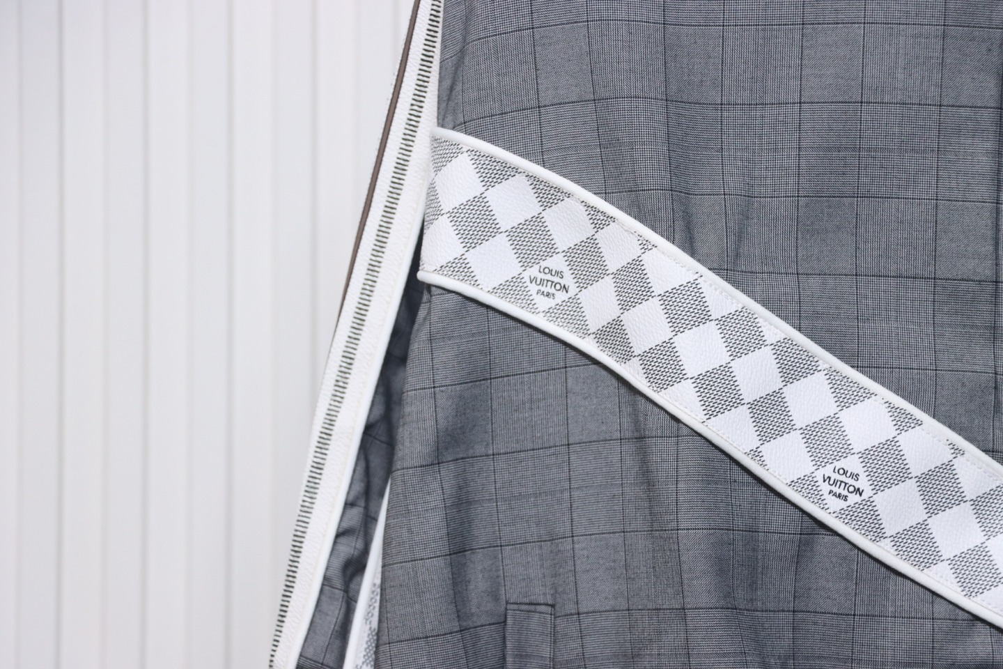 EM Sneakers Louis Vuitton LV Jacket Wool Check Web Belted Grey