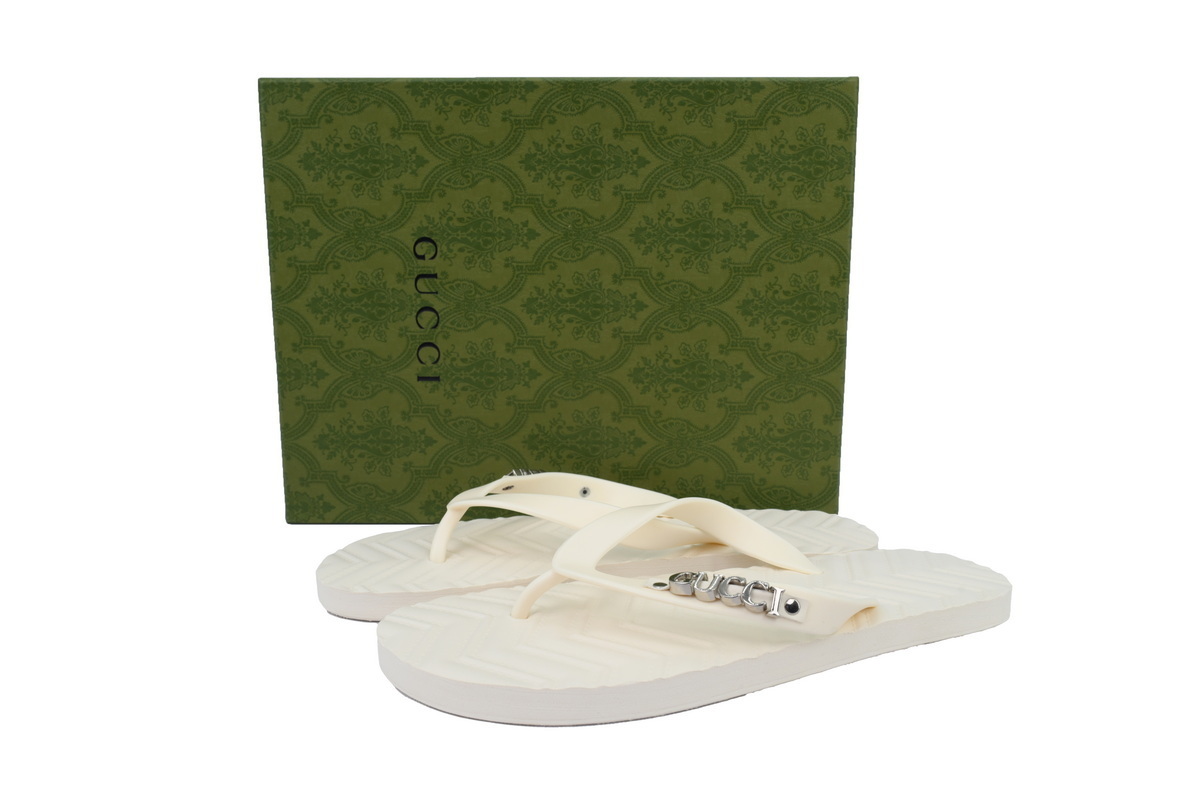 EM Sneakers Gucci Double G Logo Chevron Sandal Metal Rice White