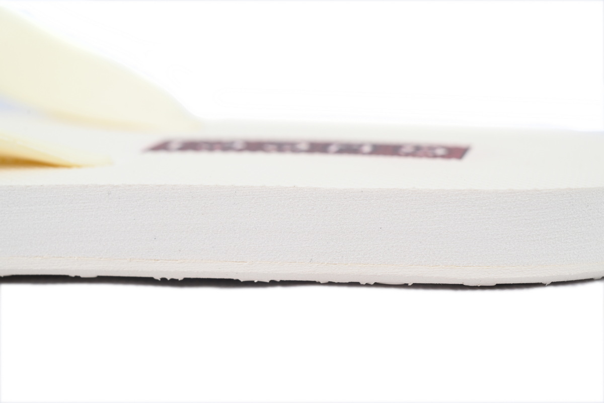 EM Sneakers Gucci Double G Logo Chevron Sandal Printed White