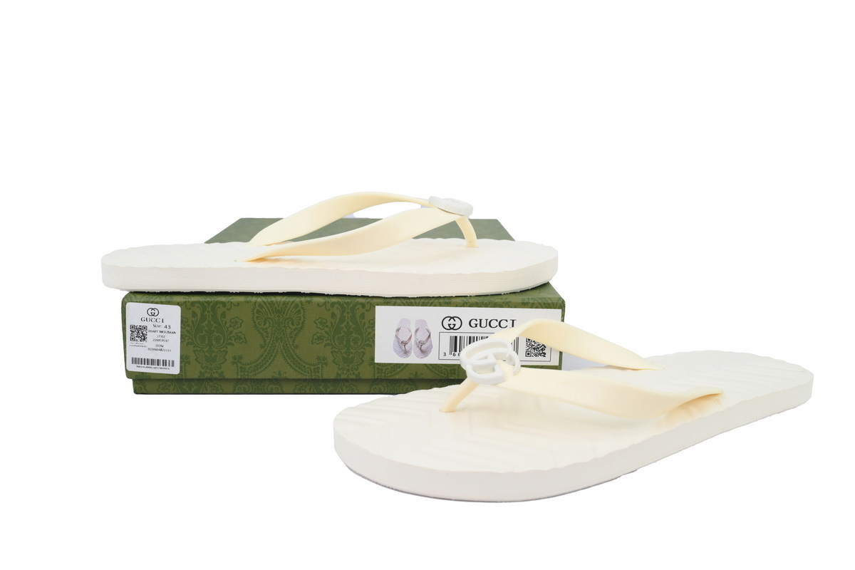 EM Sneakers Gucci Double G Logo Chevron Sandal Rice White