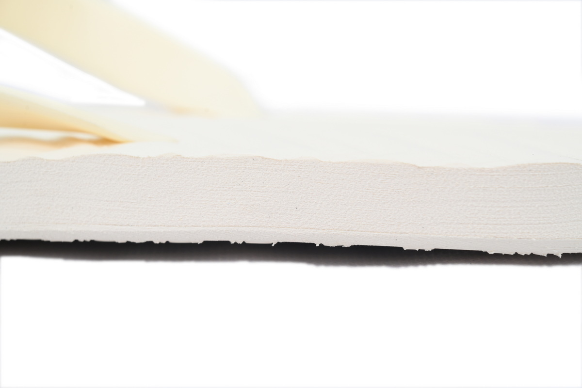 EM Sneakers Gucci Double G Logo Chevron Sandal Rice White