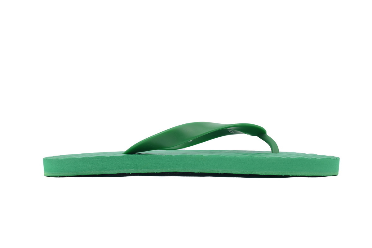 EM Sneakers Gucci Double G Logo Chevron Sandal Striped Green