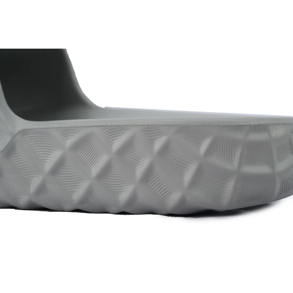 EM Sneakers Gucci Slide Sandal Interlocking G Grey Water Ripples