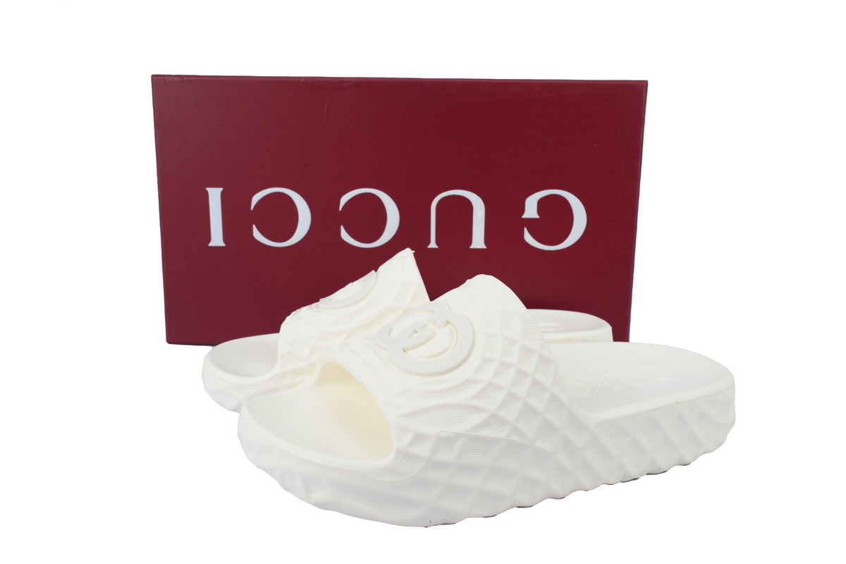 EM Sneakers Gucci Slide Sandal Interlocking G White Water Ripples