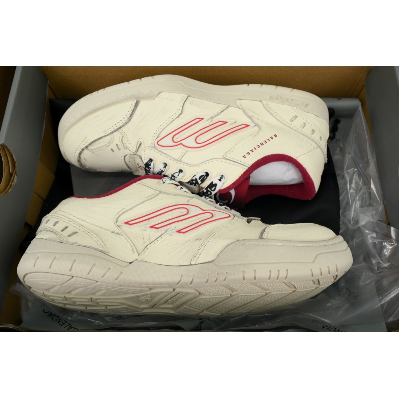 EM Sneakers Balenciaga Hamptons Worn-Out Sneaker Beige Red