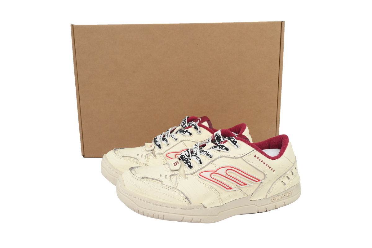 EM Sneakers Balenciaga Hamptons Worn-Out Sneaker Beige Red