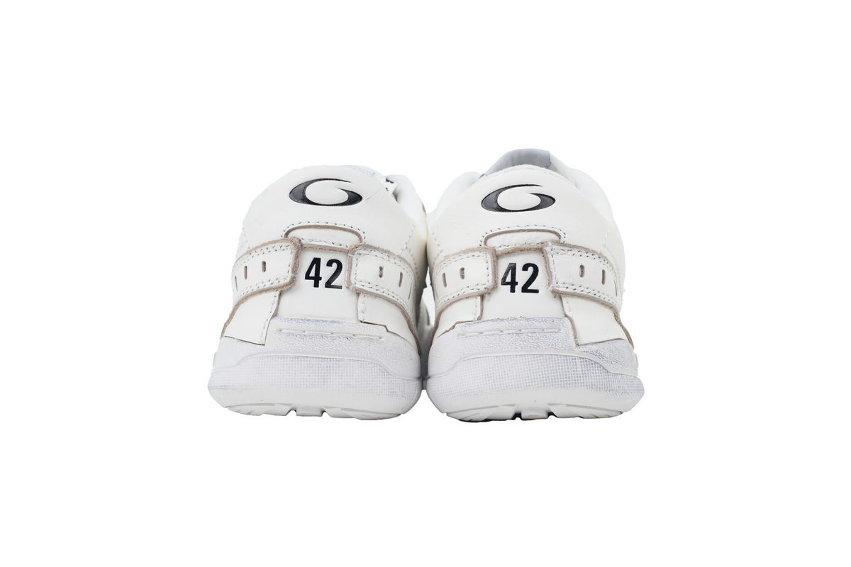 EM Sneakers Balenciaga Hamptons Worn-Out Sneaker White