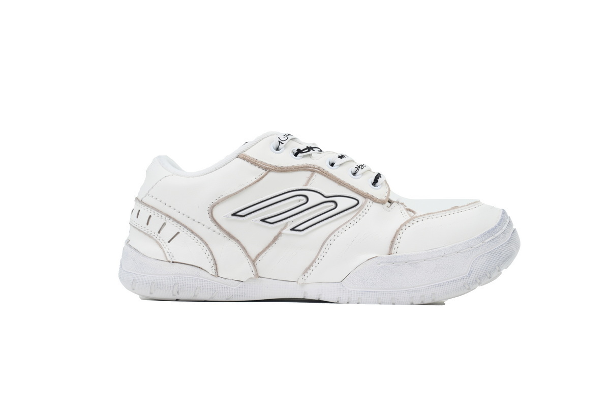 EM Sneakers Balenciaga Hamptons Worn-Out Sneaker White