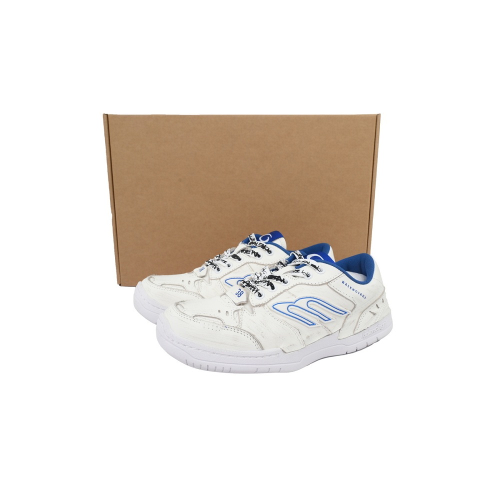 EM Sneakers Balenciaga Hamptons Worn-Out Sneaker White Skyblue