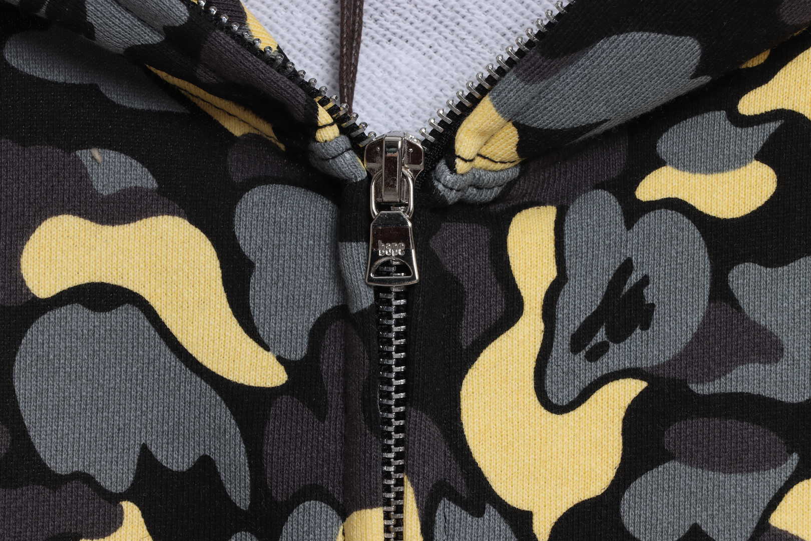 EM Sneakers BAPE Shark Black and Yellow Camouflage Zip-up Hoodie