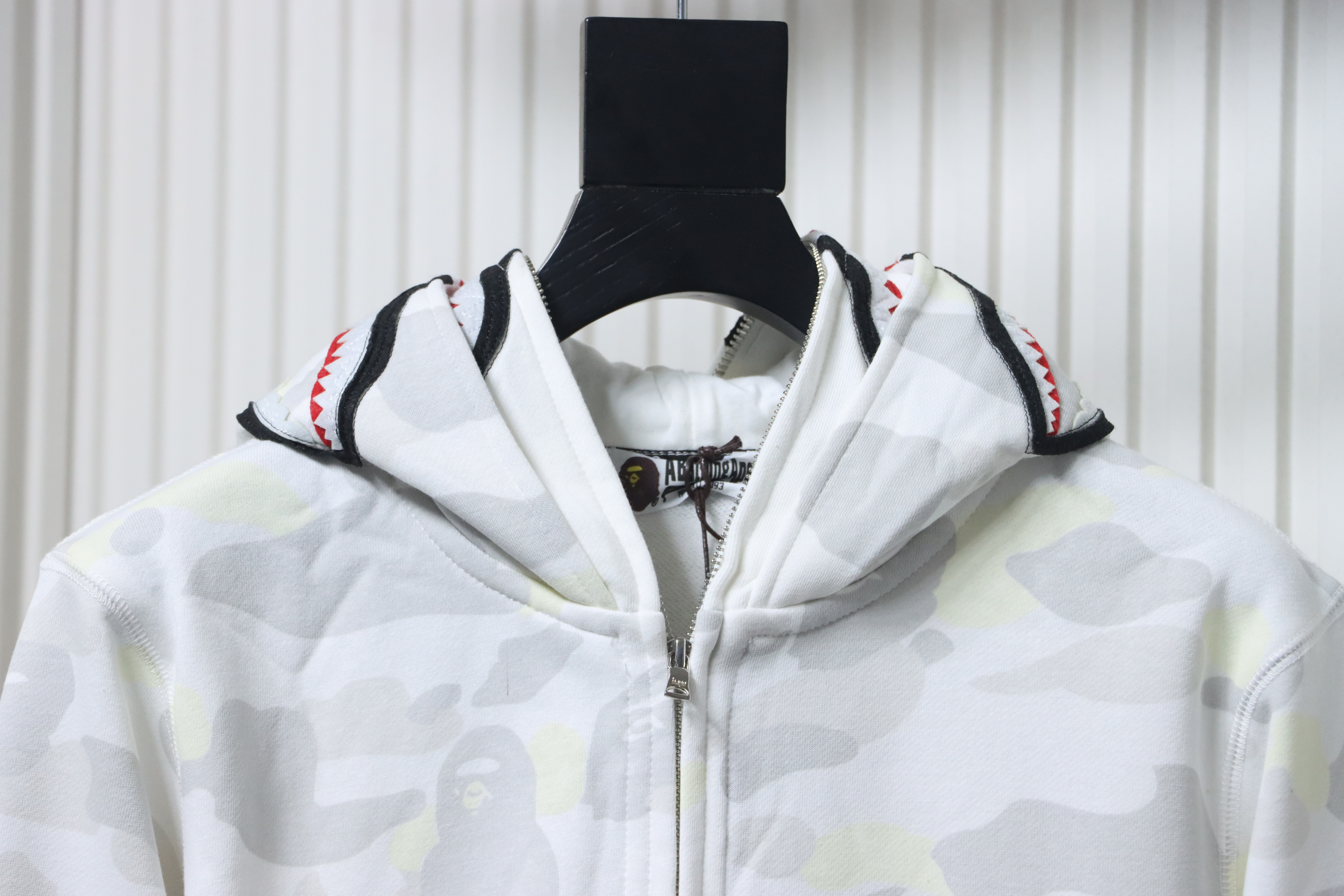 EM Sneakers BAPE Shark Head Tiger Head Zipper Luminous Camouflage Double Hooded Hoodie White Gray