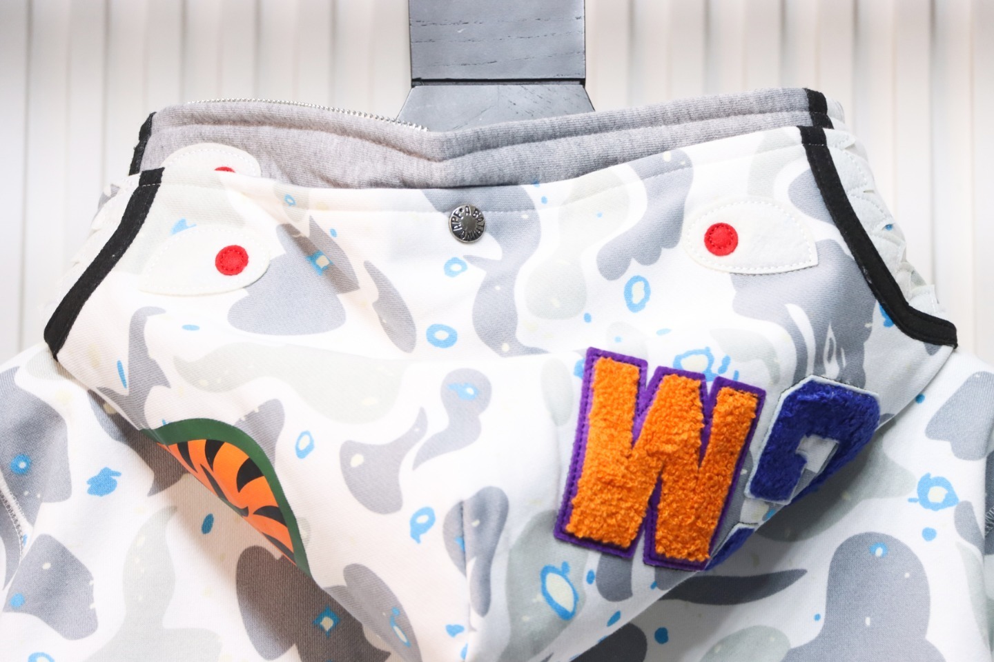 EM Sneakers BAPE Shark Head Tiger Head Zipper Starry Sky Camouflage Double Hooded Hoodie Gray and White