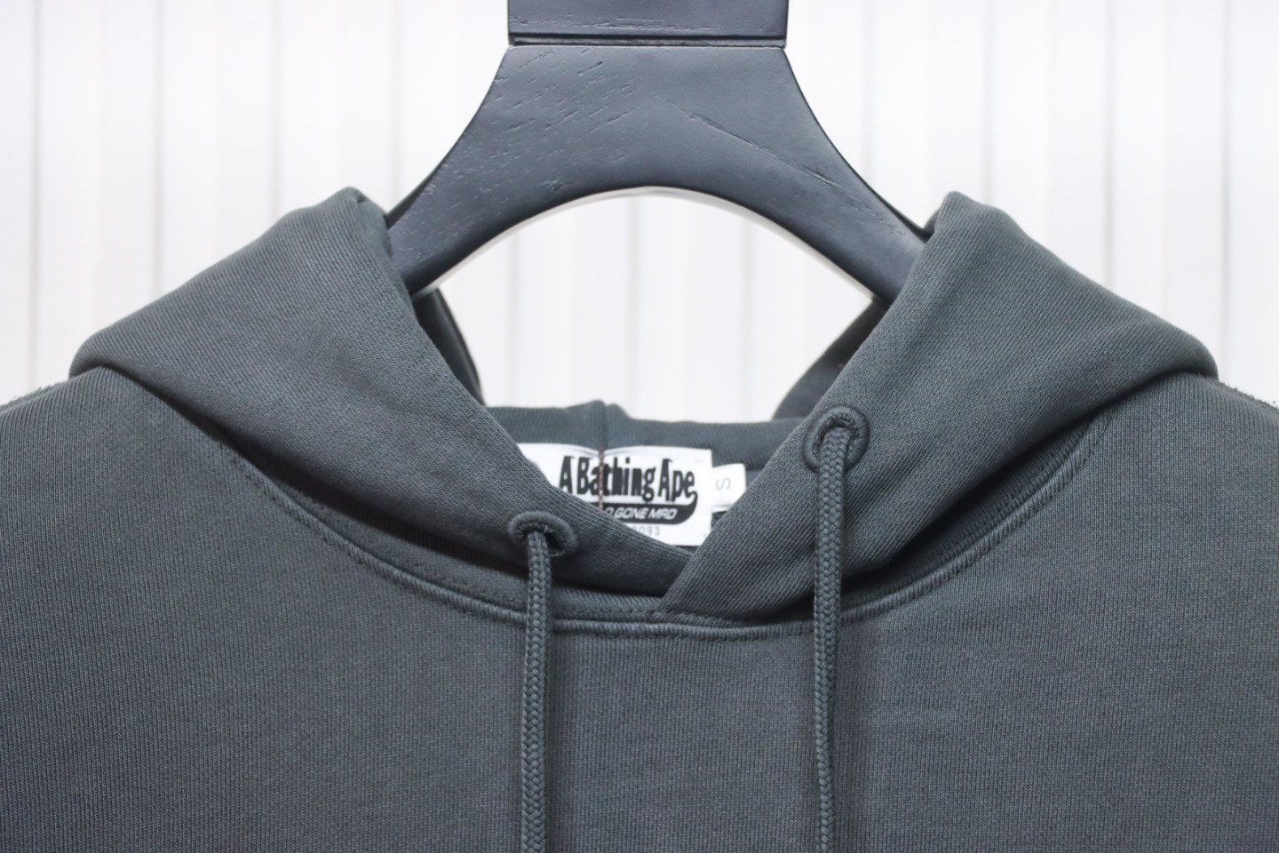 EM Sneakers BAPE 24FW Washed Embroidered Small Logo Hoodie Grey