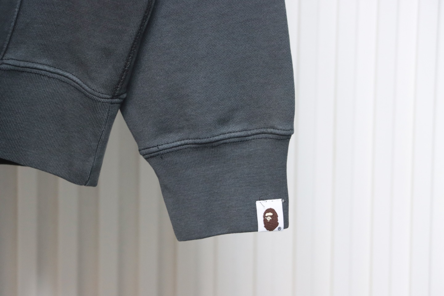 EM Sneakers BAPE 24FW Washed Embroidered Small Logo Hoodie Grey