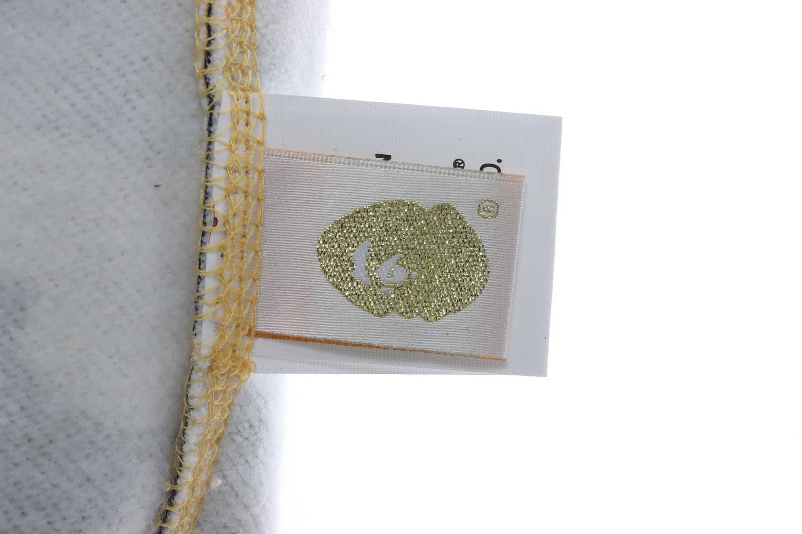 EM Sneakers BAPE Hell Kitty Camouflage Zip-Up Hoodie Yellow