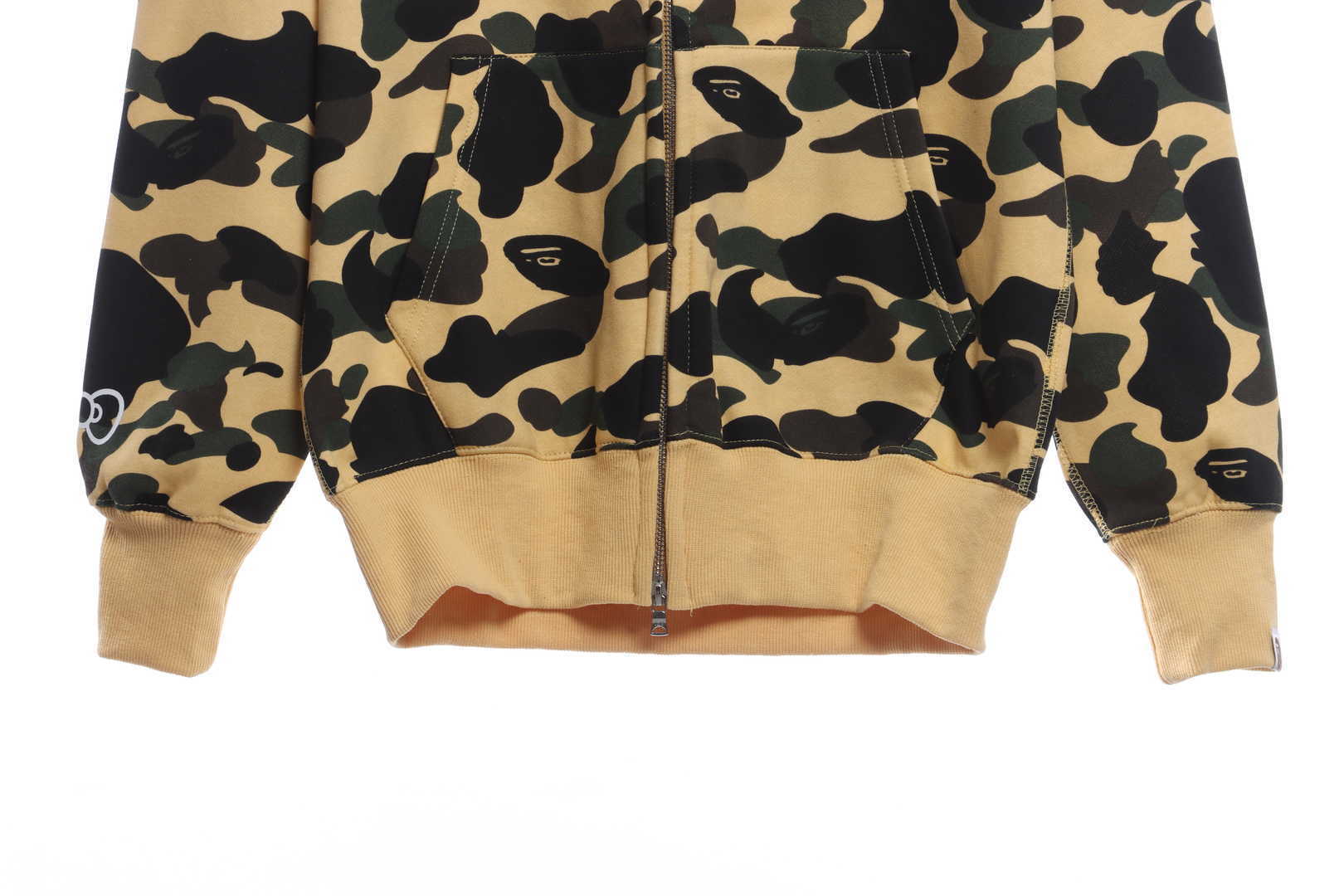 EM Sneakers BAPE Hell Kitty Camouflage Zip-Up Hoodie Yellow