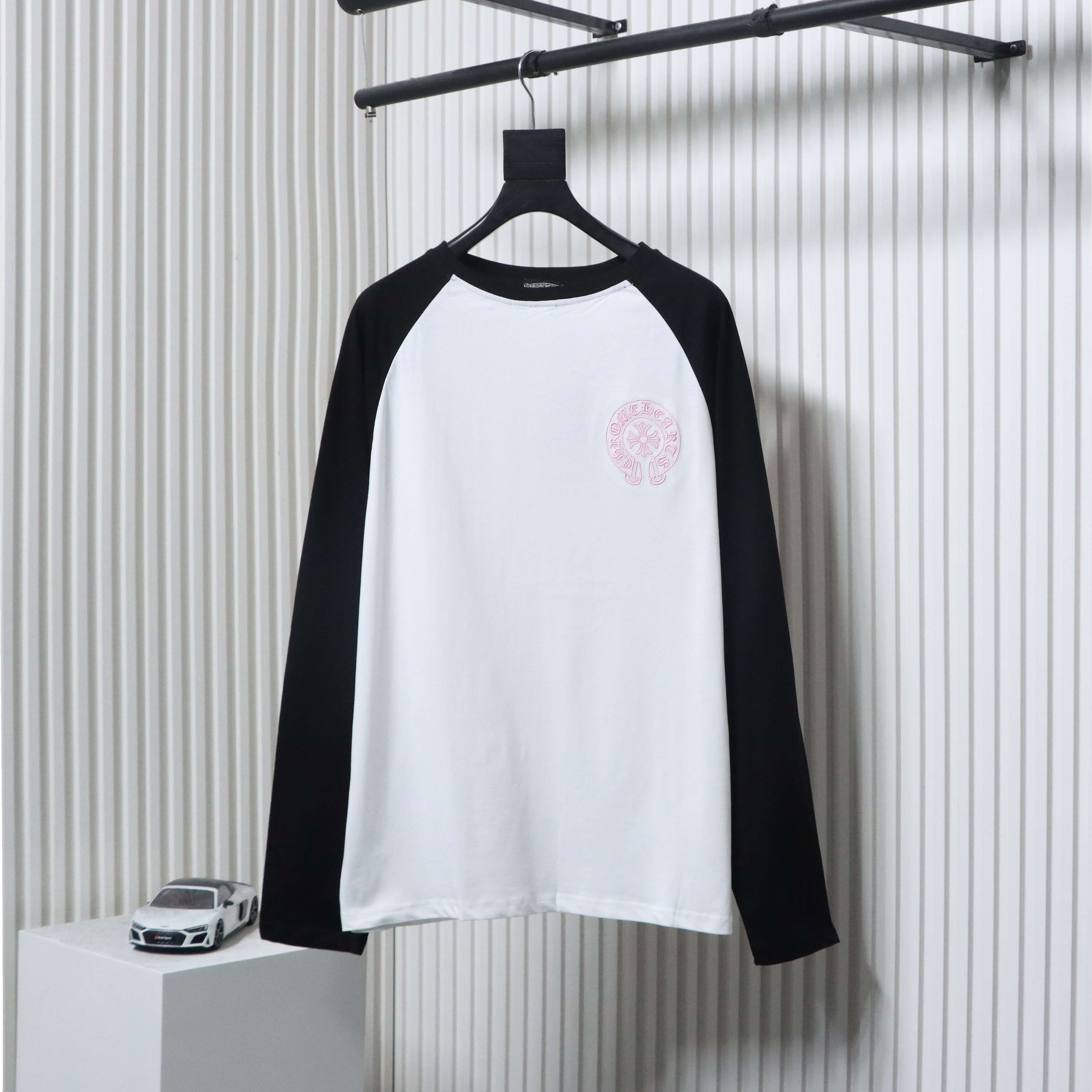 EM Sneakers Chrome Hearts 25FW Embroidered Horseshoe Patchwork Long Sleeves Black and White