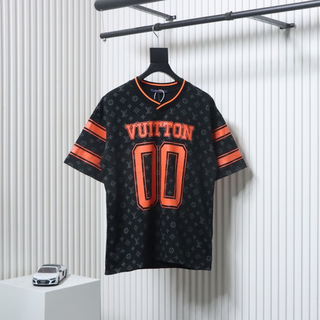 EM Sneakers Louis Vuitton 25ss 00 Orange Lettering Printed T-shirt