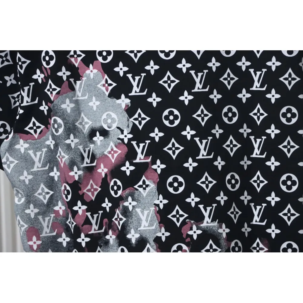 EM Sneakers Louis Vuitton 25ss Fire Cloud Monogram All-Over Print T-Shirt