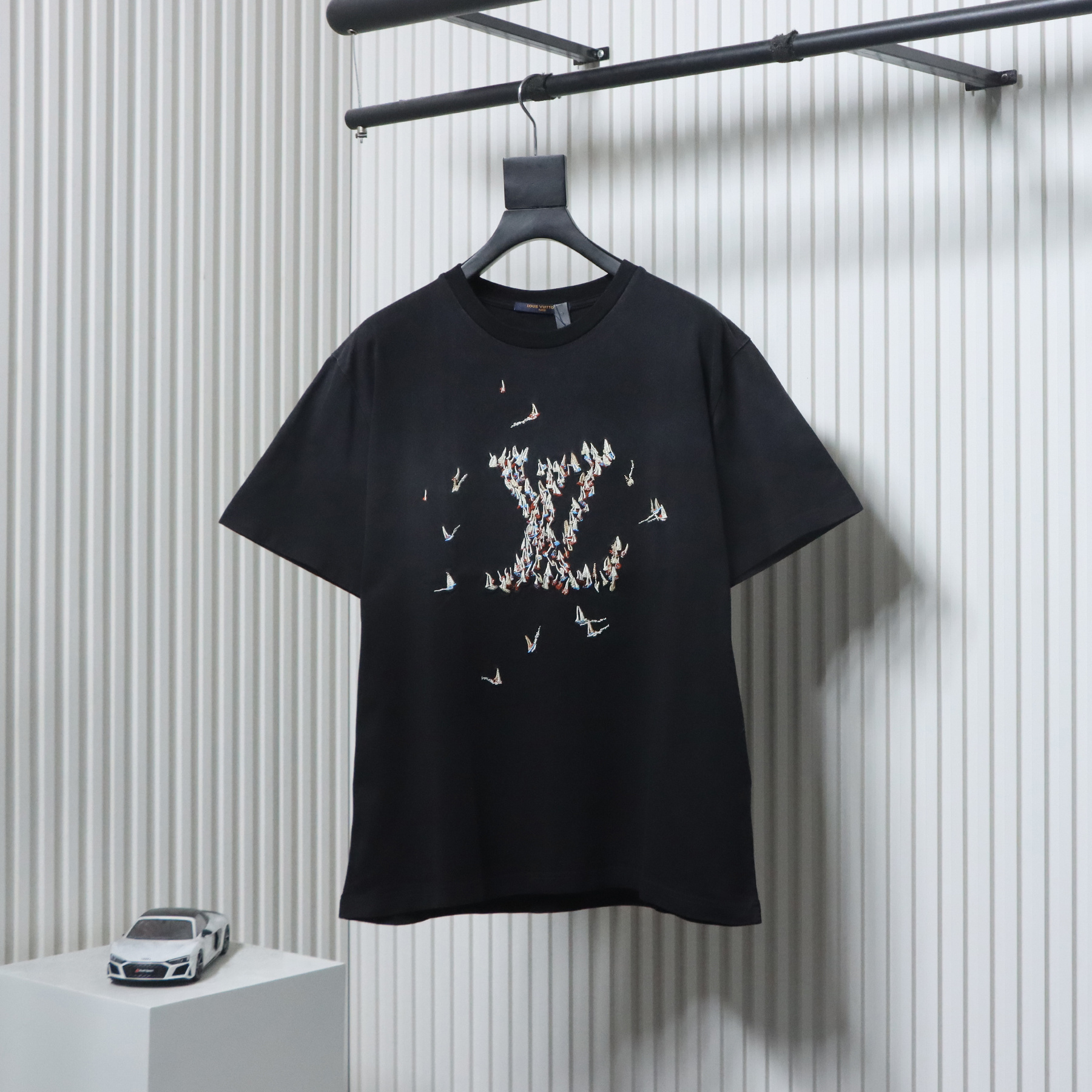 EM Sneakers Louis Vuitton Thousand Paper Cranes Embroidered T-shirt Black