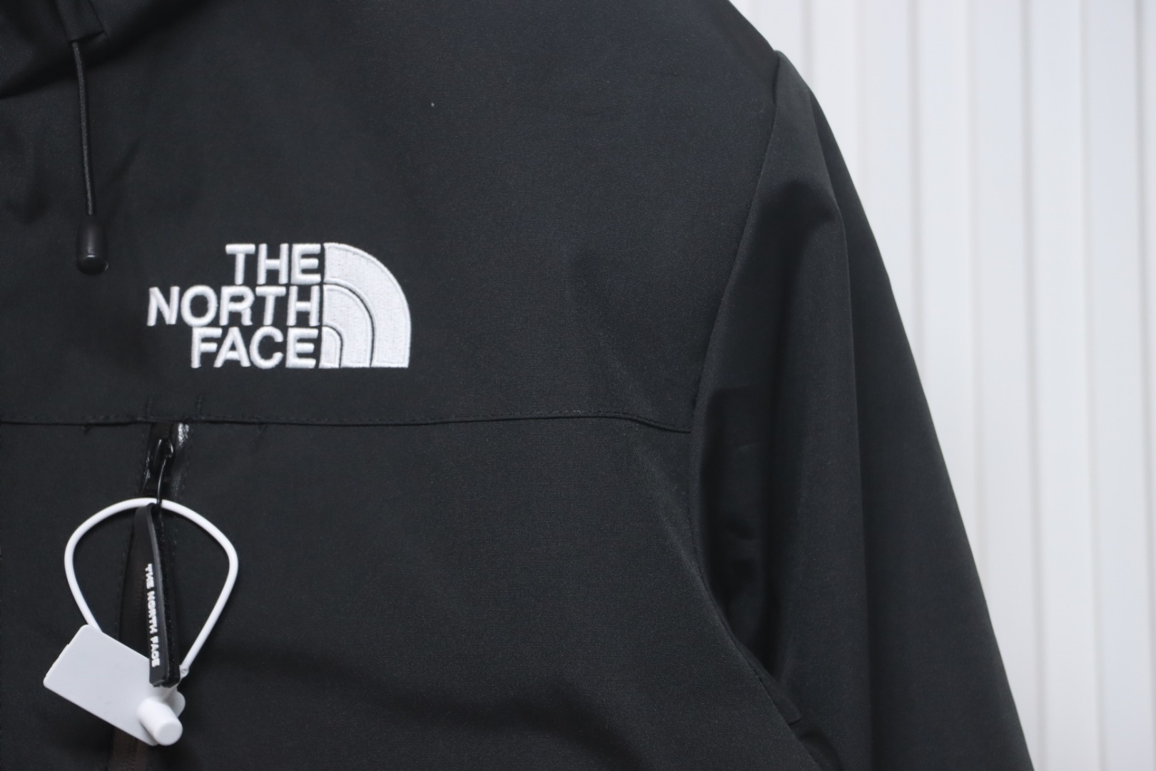 EM Sneakers The North Face POLAR Waterproof and Windproof Workwear Multi-pocket Drawstring Hooded Down Jacket Black