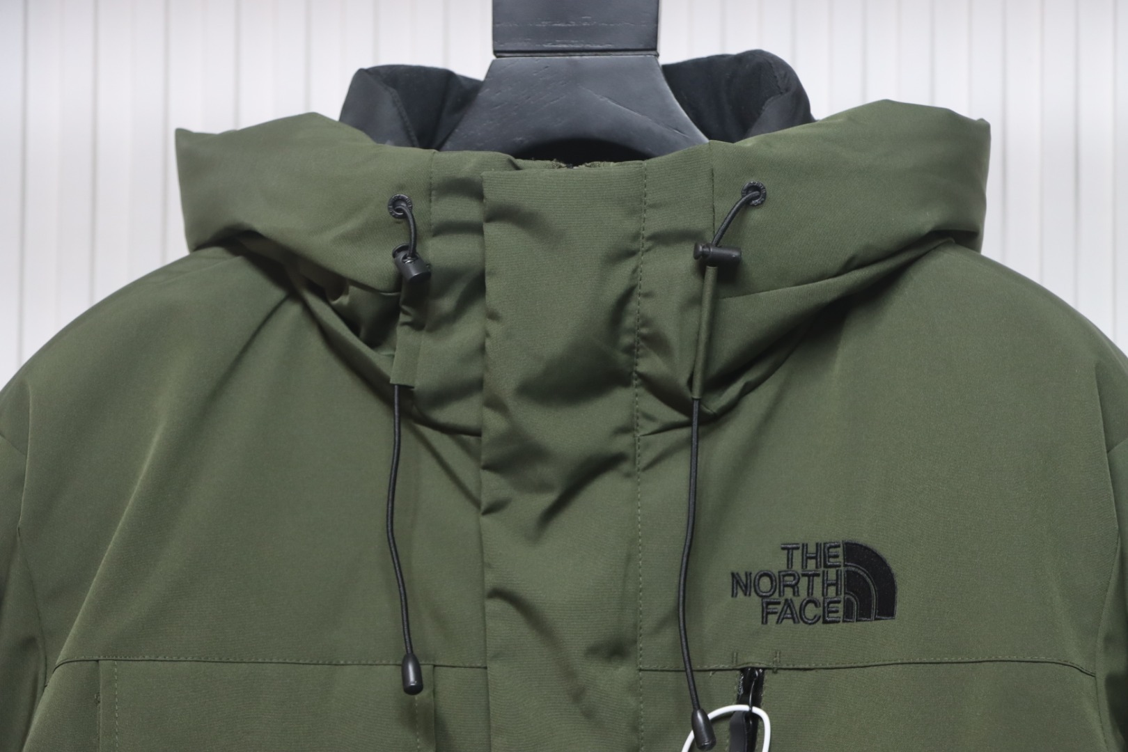 EM Sneakers The North Face POLAR Waterproof and Windproof Workwear Multi-pocket Drawstring Hooded Down Jacket Green