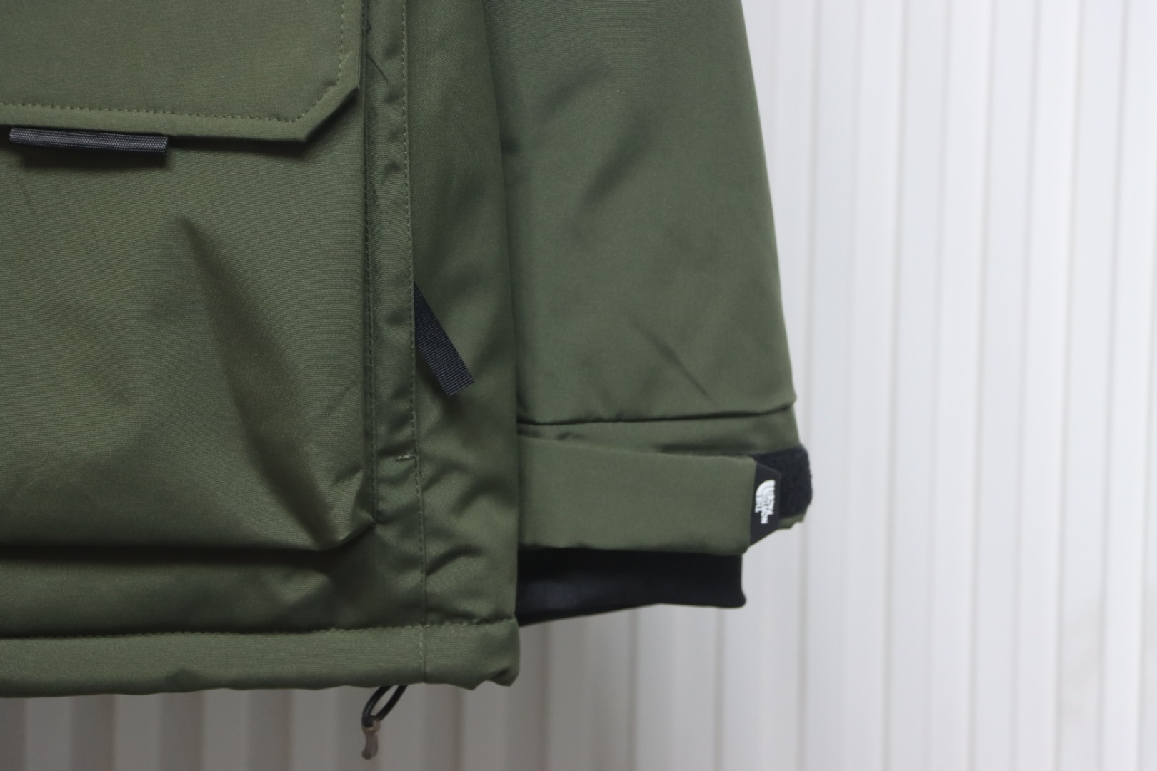 EM Sneakers The North Face POLAR Waterproof and Windproof Workwear Multi-pocket Drawstring Hooded Down Jacket Green