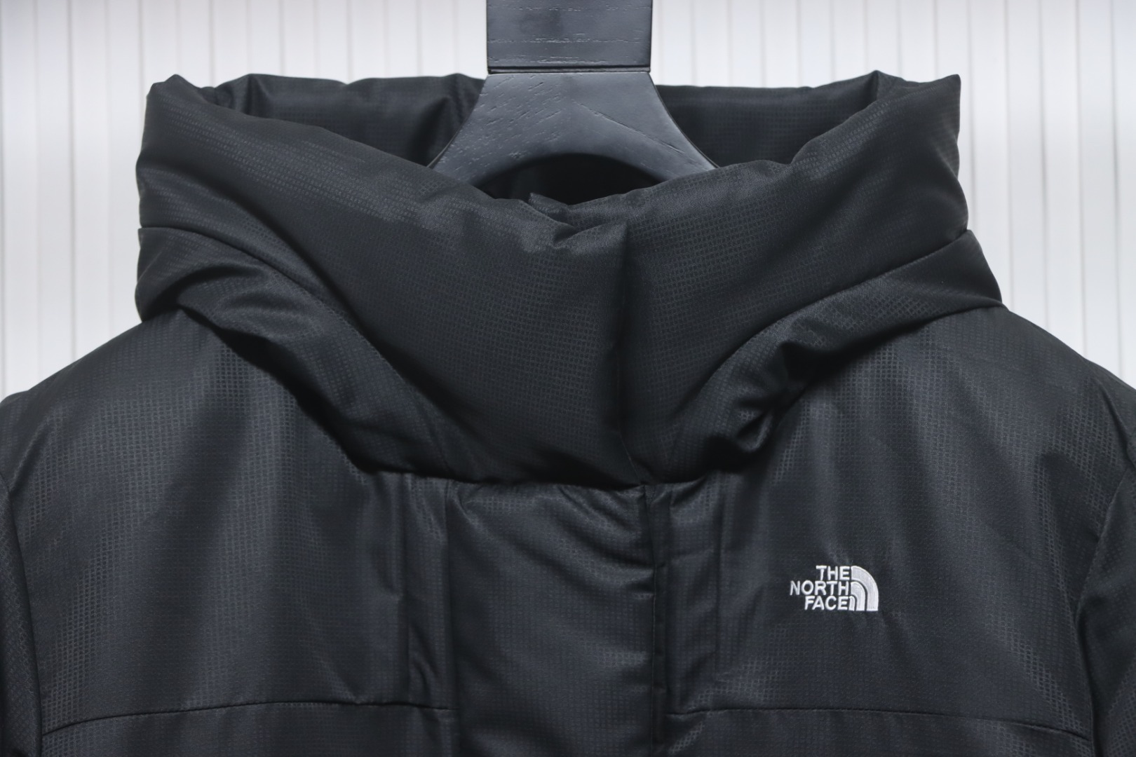 EM Sneakers The North Face TF Outdoor UE Pioneer Design Contrast Color Down Jacket Black