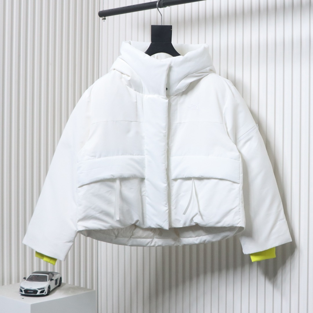 EM Sneakers The North Face TF Outdoor UE Pioneer Design Contrast Color Down Jacket White
