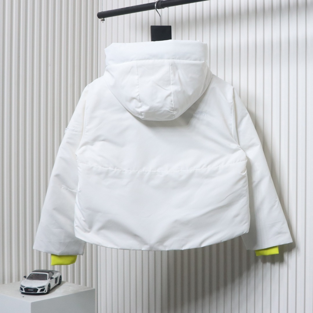 EM Sneakers The North Face TF Outdoor UE Pioneer Design Contrast Color Down Jacket White