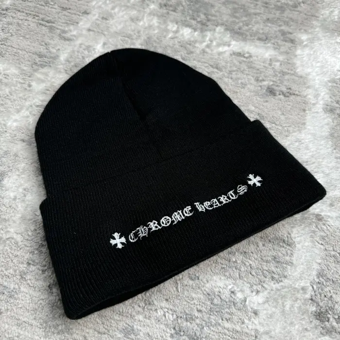 EM Sneakers Chrome Hearts CH Plus Beanie Black