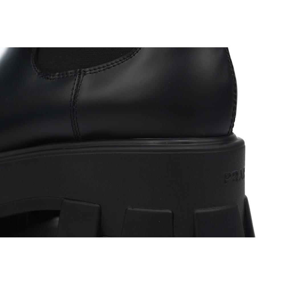 EM Sneakers Prada Spazzolato Rois Triangle Monolith Chelsea 55mm Boots 39 Black