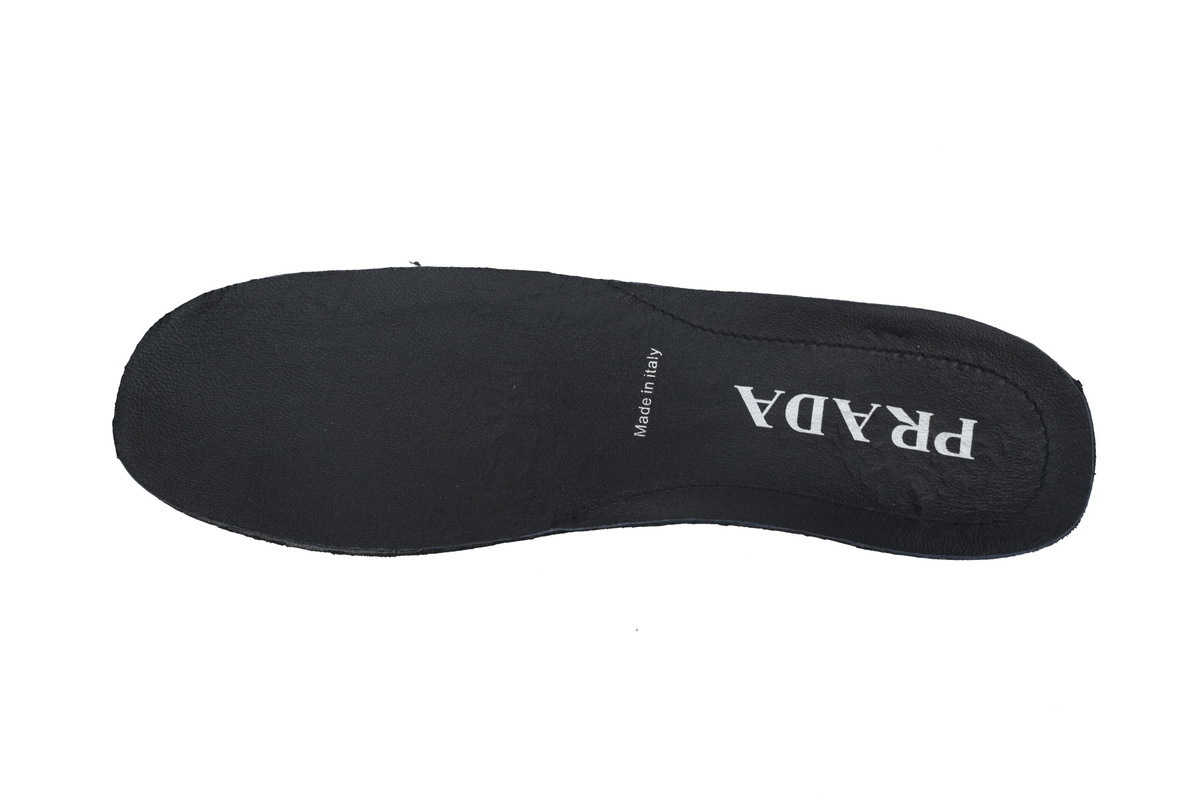 EM Sneakers Prada Spazzolato Rois Triangle Monolith Chelsea 55mm Boots 39 Black