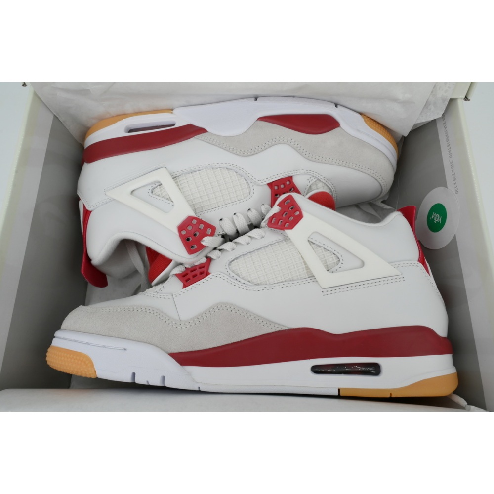 EM Sneakers Air Jordan 4 × Nike SB SP Varsity Red
