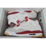 EM Sneakers Air Jordan 4 × Nike SB SP Varsity Red