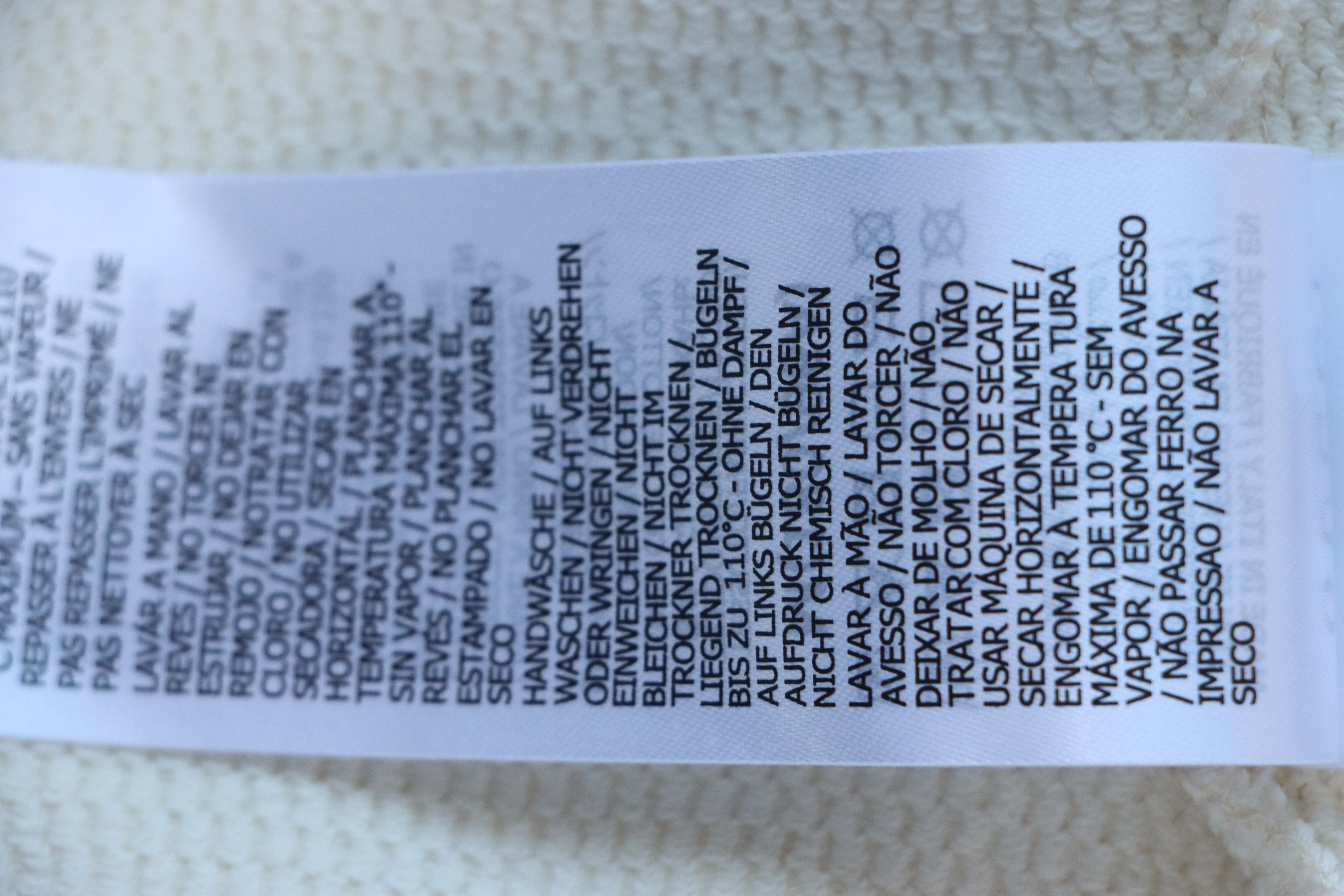 EM Sneakers Gucci Crew Neck Sweatshirt with Yellow Duck Print on Back White