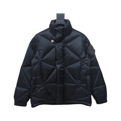 EM Sneakers Moncler Diamond Cut Down Jacket Black 01
