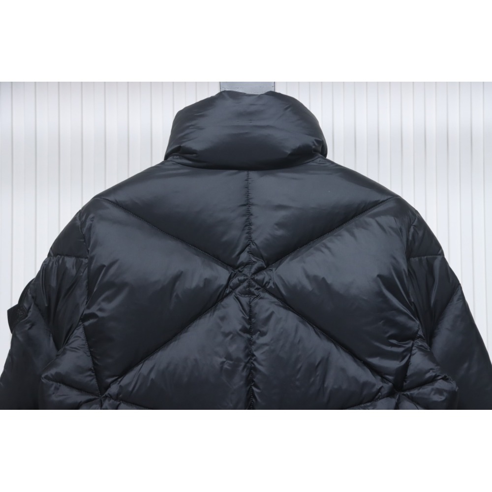 EM Sneakers Moncler Diamond Cut Down Jacket Black