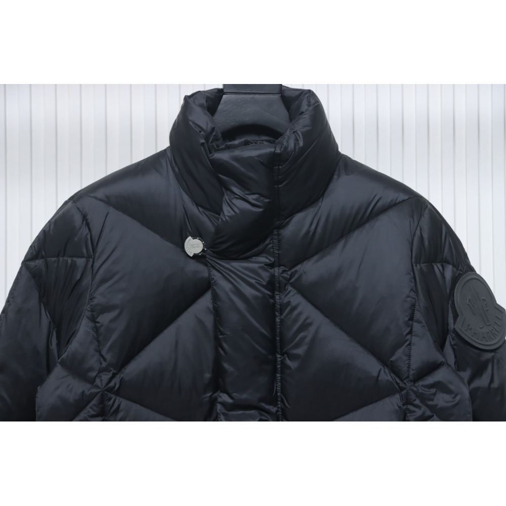EM Sneakers Moncler Diamond Cut Down Jacket Black