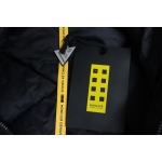 EM Sneakers Moncler Diamond Cut Down Jacket Black
