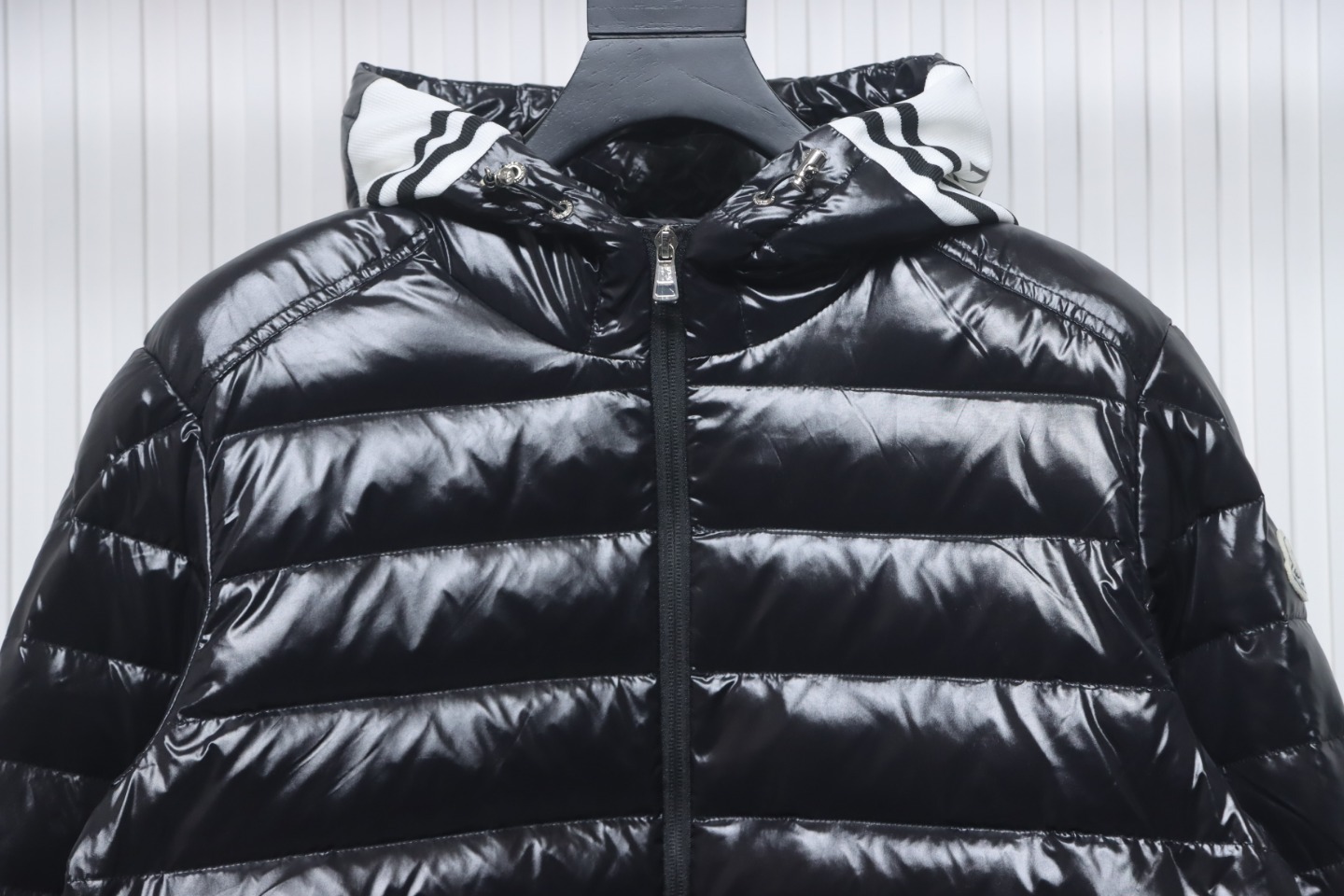 EM Sneakers Moncler Dragon Year Limited Edition Down Jacket Black