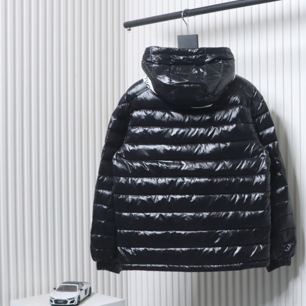 EM Sneakers Moncler Dragon Year Limited Edition Down Jacket Black