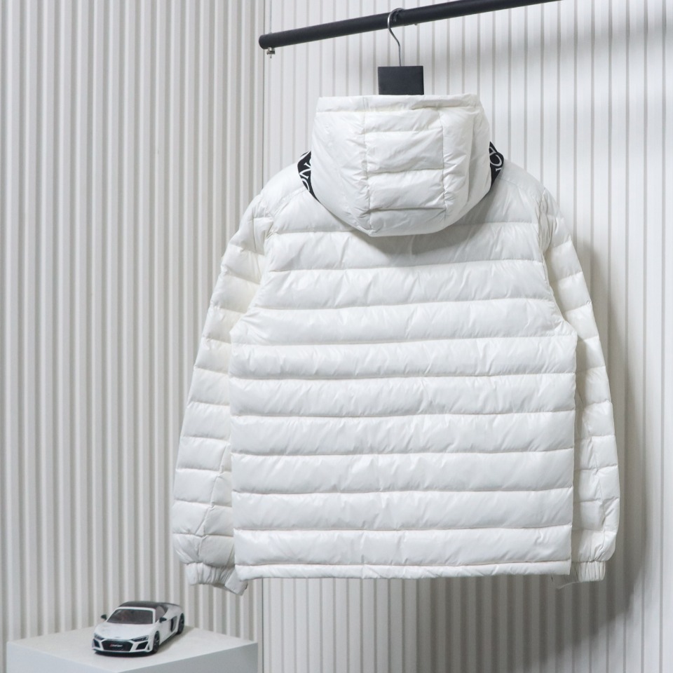 EM Sneakers Moncler Dragon Year Limited Edition Down Jacket White