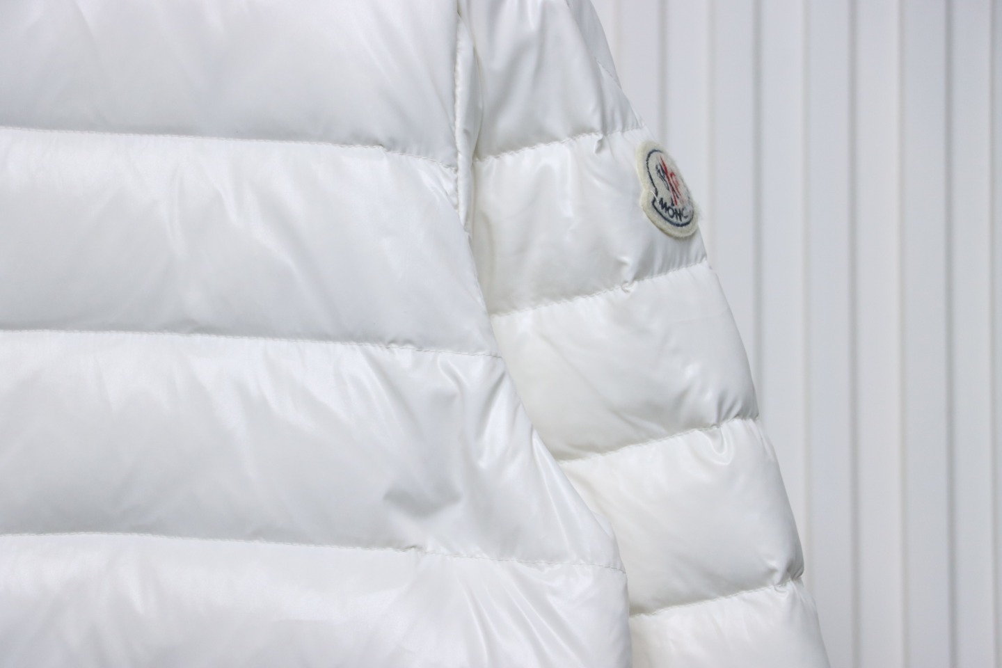 EM Sneakers Moncler Dragon Year Limited Edition Down Jacket White
