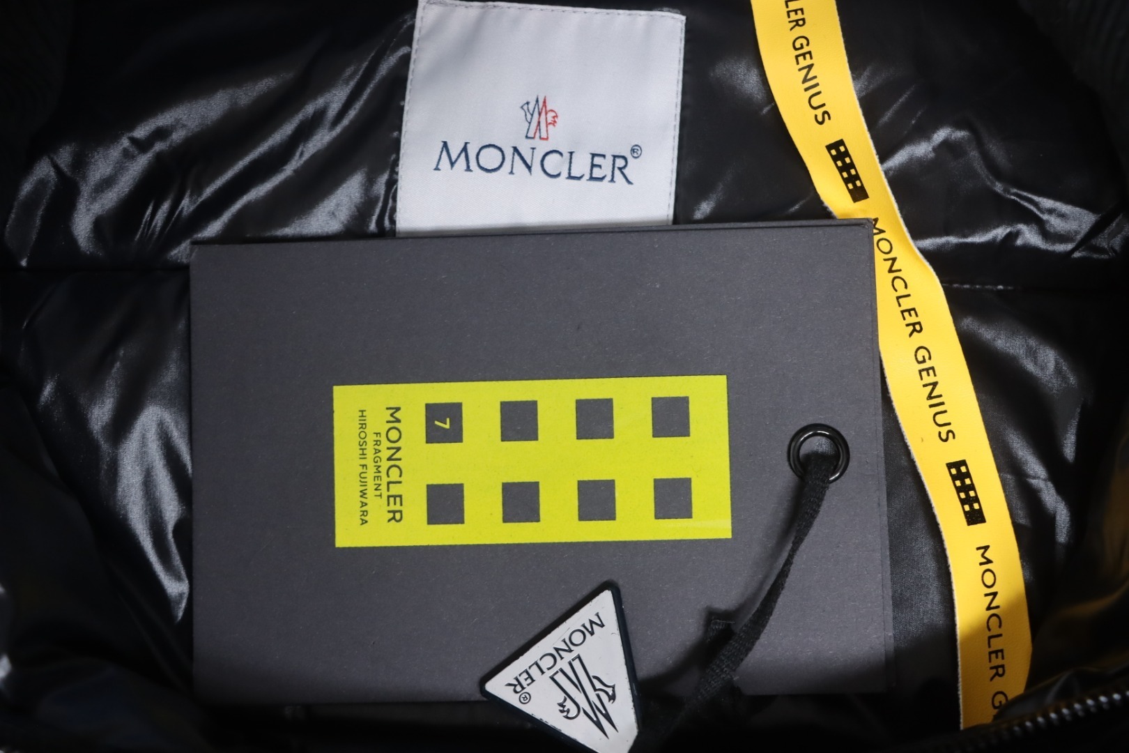 EM Sneakers Moncler FRGMT Hiroshi Fujiwara Collaboration Corduroy Down Jacket Black