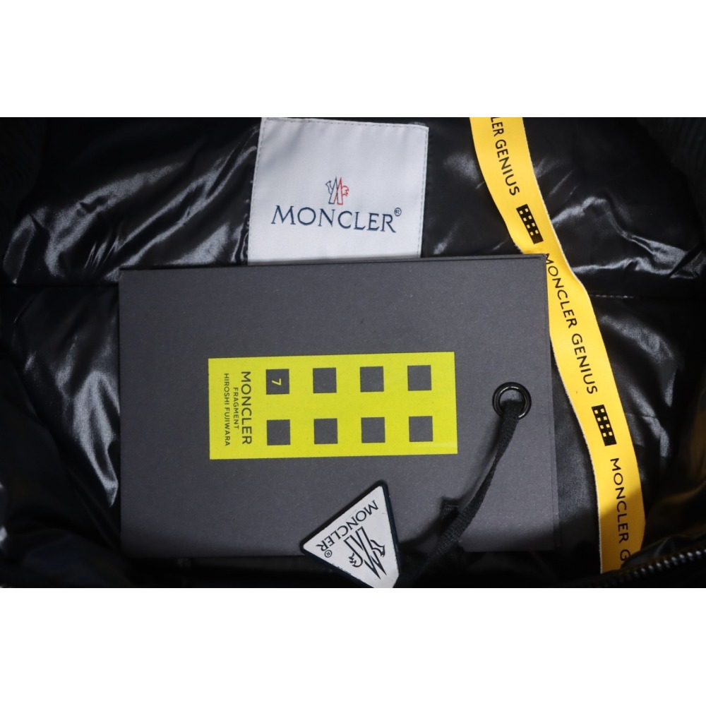 EM Sneakers Moncler FRGMT Hiroshi Fujiwara Collaboration Corduroy Down Jacket Black