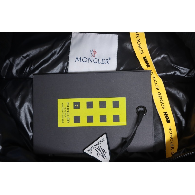 EM Sneakers Moncler FRGMT Hiroshi Fujiwara Collaboration Corduroy Down Jacket Black