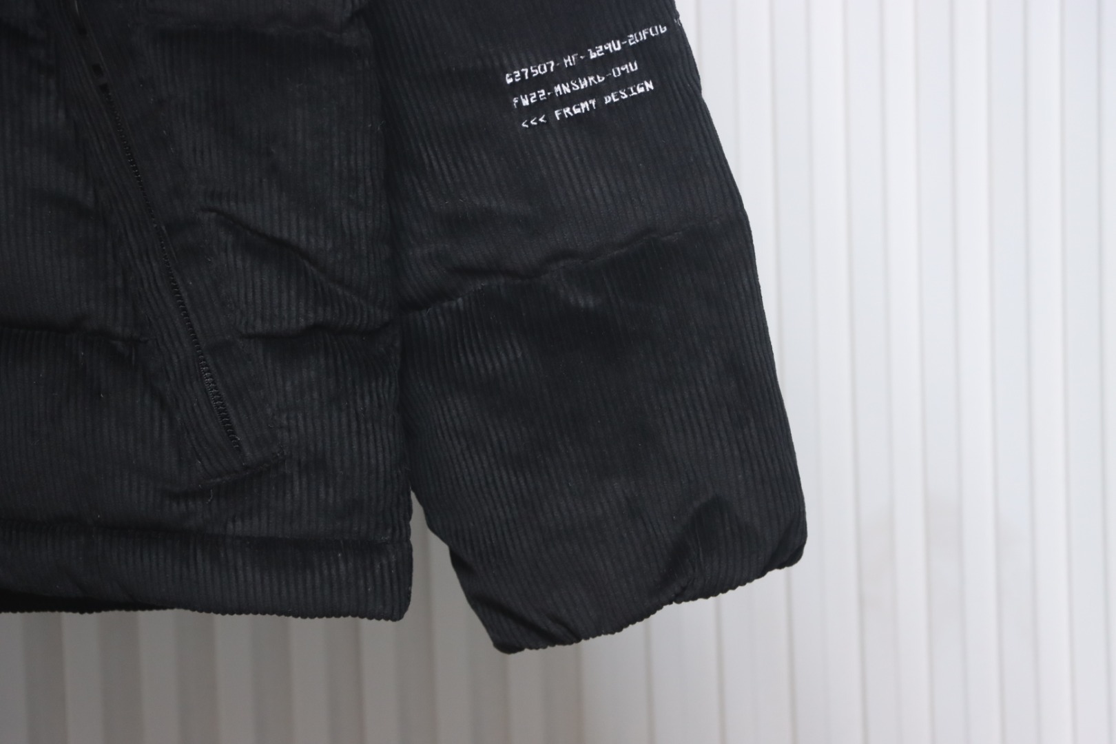 EM Sneakers Moncler FRGMT Hiroshi Fujiwara Collaboration Corduroy Down Jacket Black