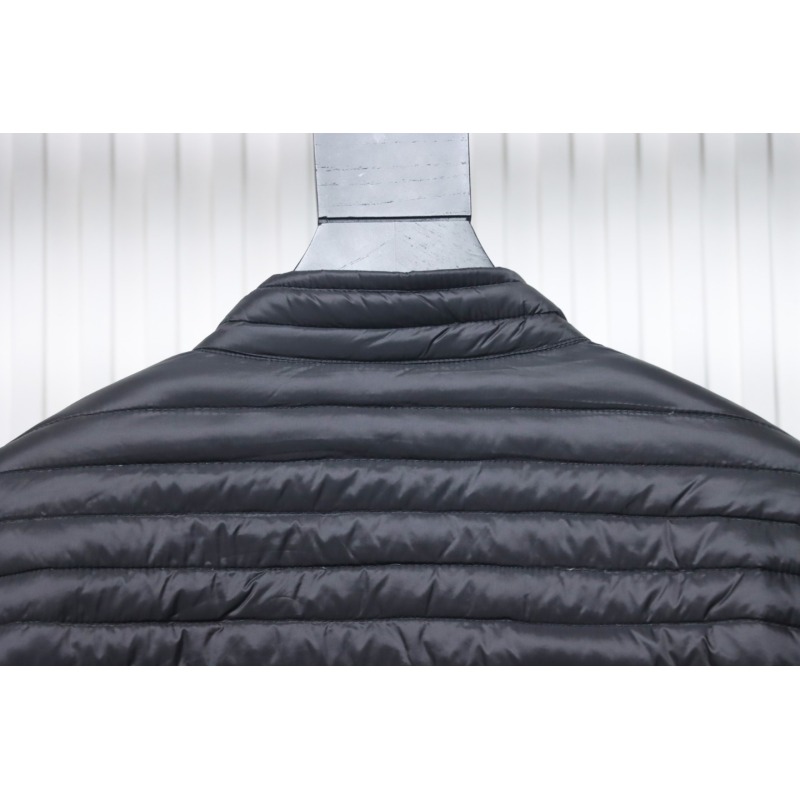 EM Sneakers Moncler Lightweight Classic Down Jacket Black